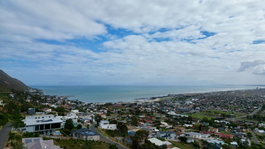 0 Bedroom Property for Sale in Mountainside Western Cape